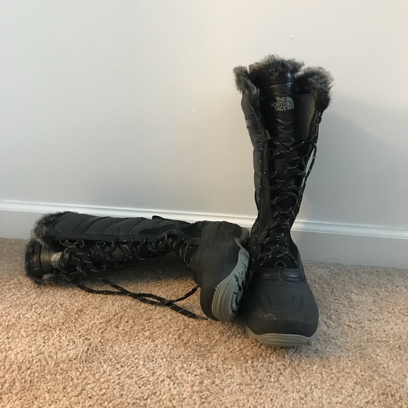 The North Face snow boots - Picture 2 of 4